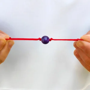 BRANSOLETKA-AMETYST-Z-KAMIENIEM-NATURALNYM-CZERWONA-SZNUREK-Z-REGULACJĄ