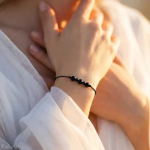 Bransoletka czarny turmalin naturalny damska na sznurku