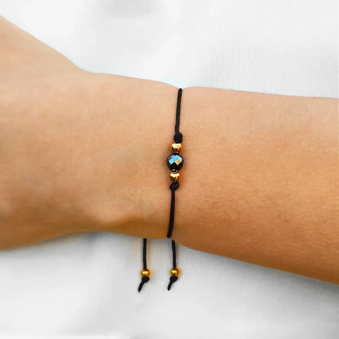 BRANSOLETKA-HEMATYT-CZARNY-DAMSKA-KAMIEŃ-NATURALNY-SZCZĘŚCIA-SZNURKOWA