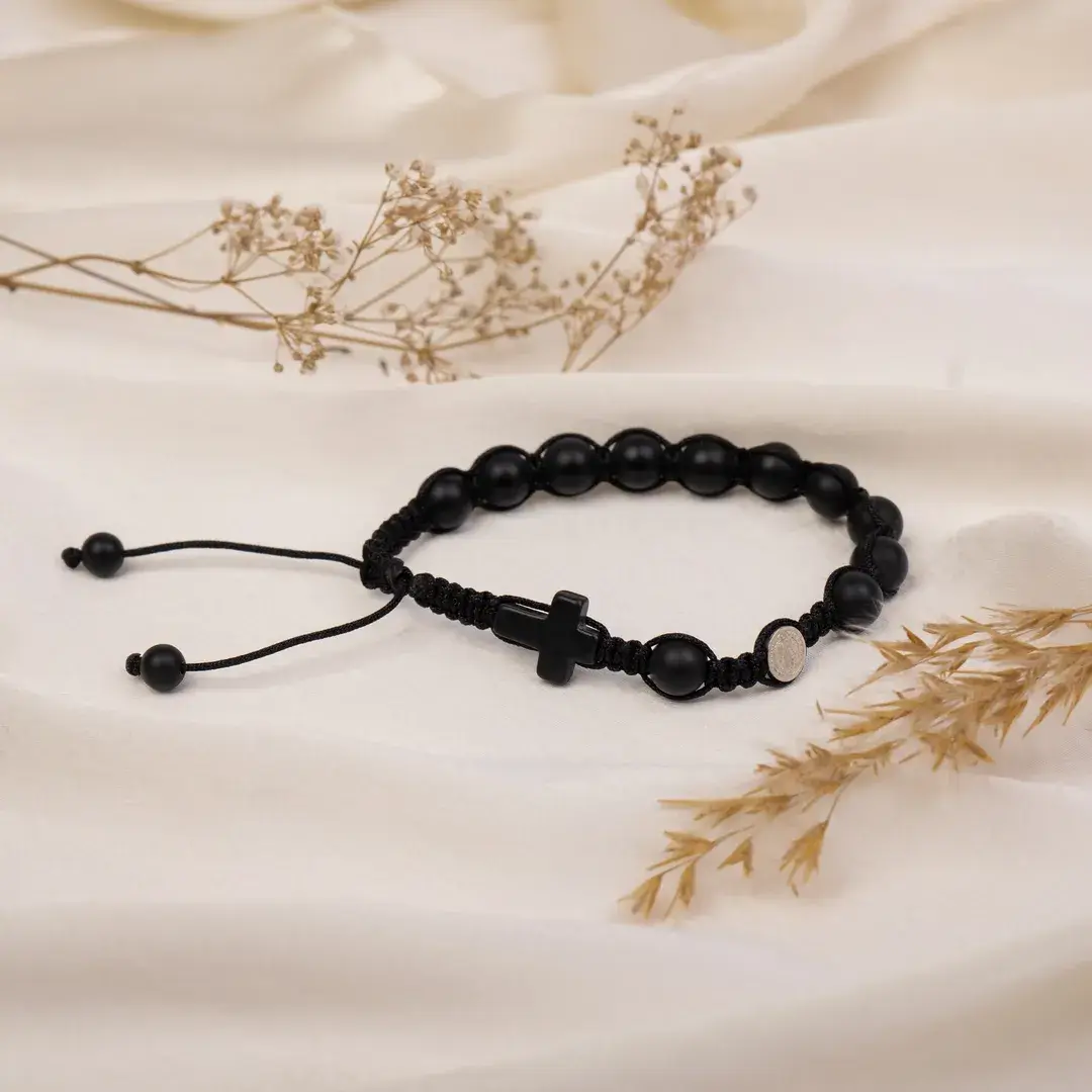 BRANSOLETKA RÓŻANIEC NA RĘKĘ MĘSKI DAMSKI KRZYŻ ONYKS KAMIEŃ Z KRZYŻYKIEM