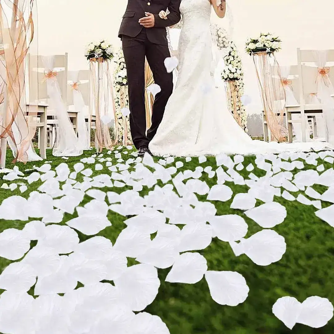 PŁATKI-RÓŻ-BIAŁE-NA-KOMUNIE-ŚLUB-WESELE-CHRZEST-SZTUCZNE-KONFETTI-DEKORACJE